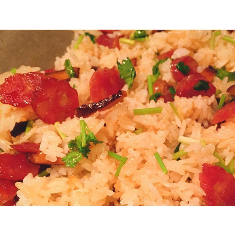 煲仔饭，从零到一教你做（内附香菇滑鸡和牛肉煲仔饭做法）