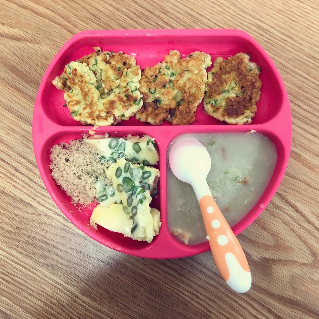 【快手辅食】菠菜蒸鸡蛋糕（12m+）