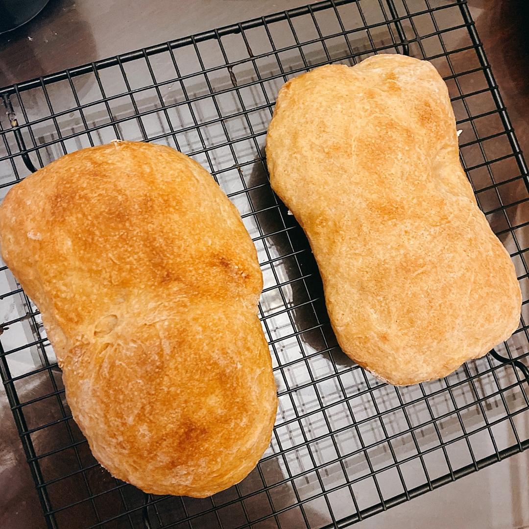 免揉意大利拖鞋面包ciabatta（吐血整理史上最全藤田千秋免揉欧包制作心得）
