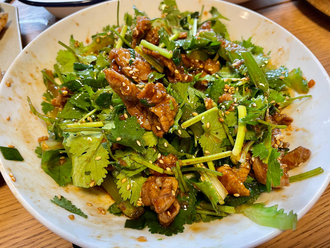 好吃到让人颤抖的香菜拌牛肉