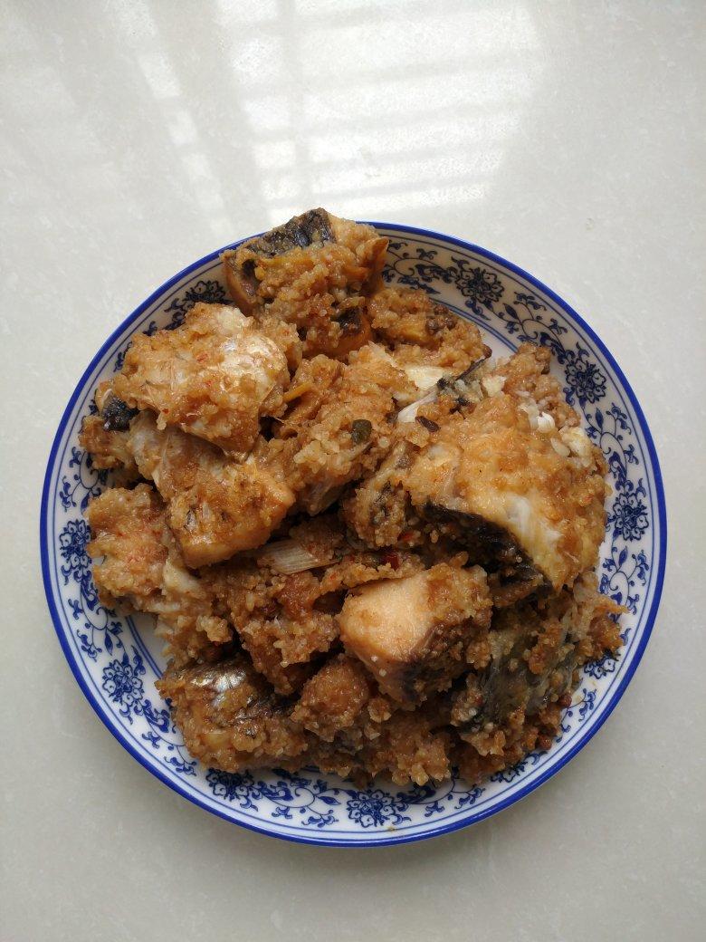 粉蒸鱼（湖北口味）
