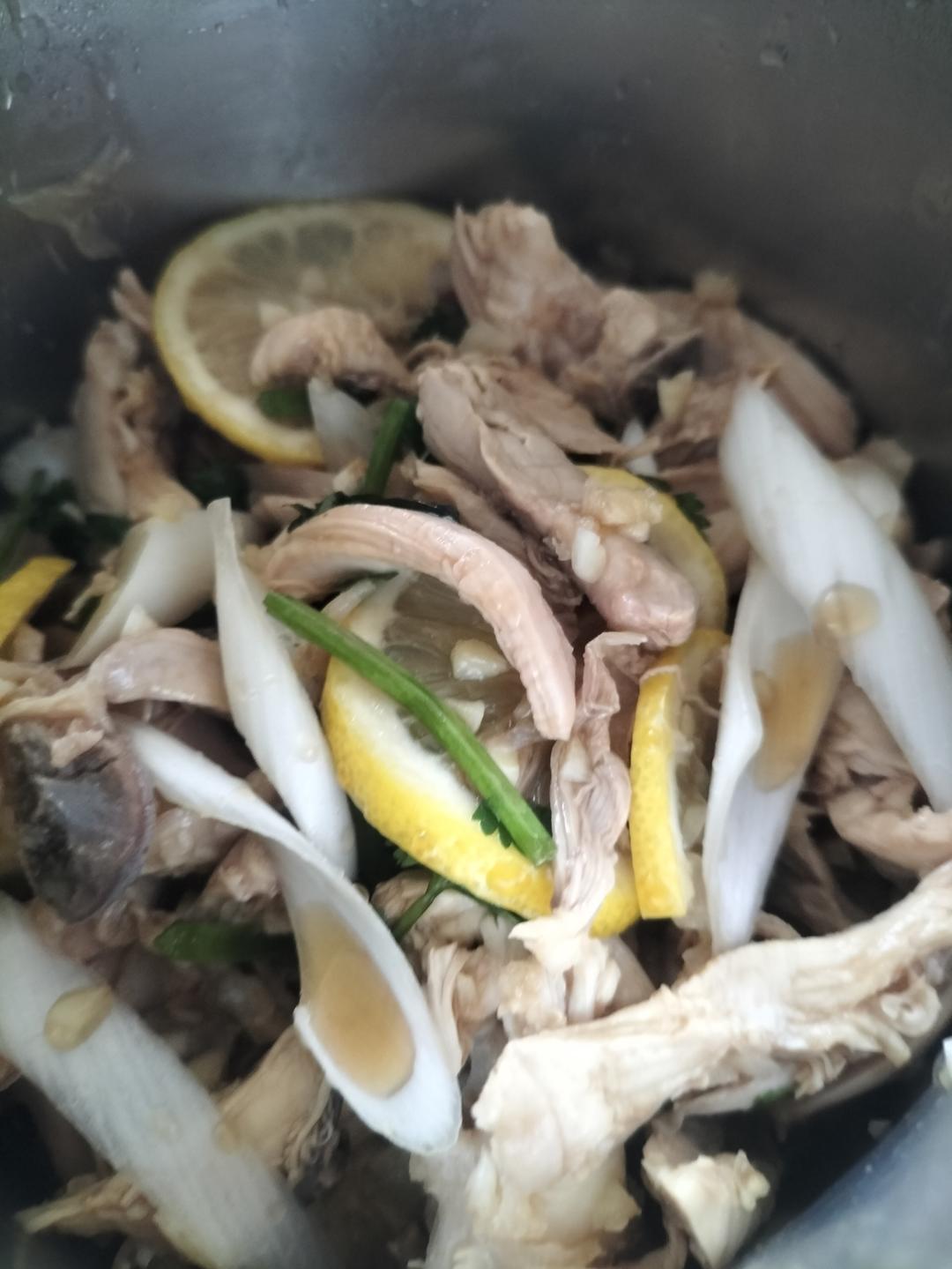 柠檬手撕鸡，酸爽过瘾，专治夏天没胃口！