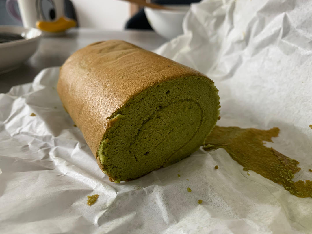 蛋糕卷这样做‼️不掉皮不开裂（小视频食谱）