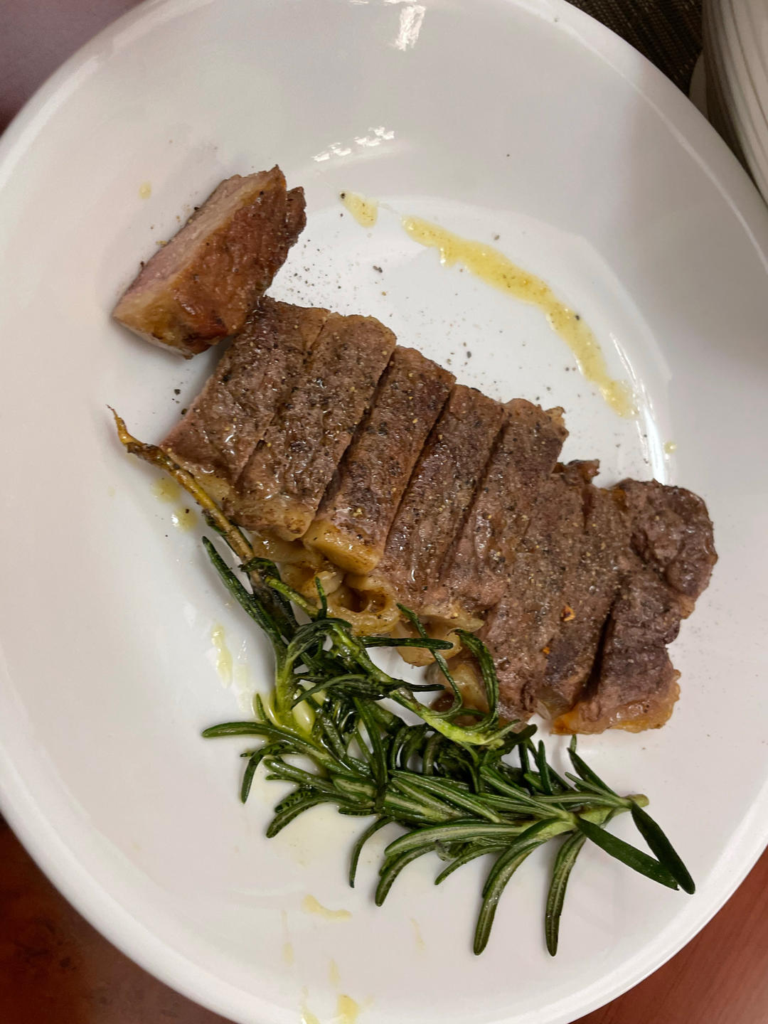 好吃到哭的煎牛排