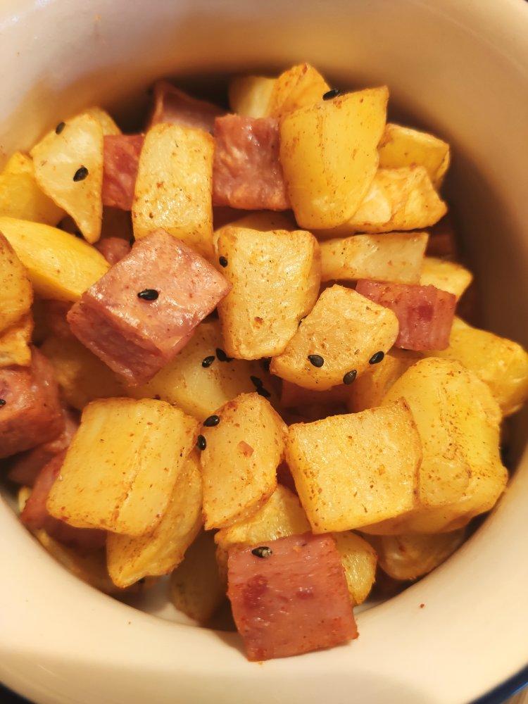 孜然火腿土豆丁
