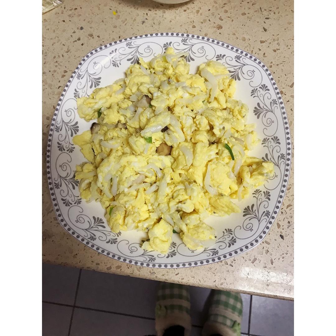 银鱼炒蛋