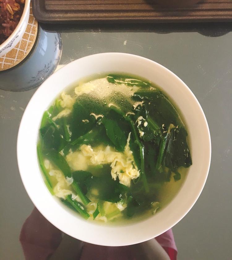 菠菜鸡蛋汤