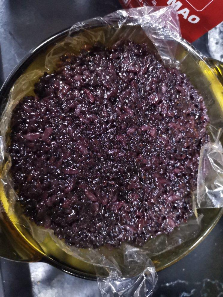 紫糯米八宝饭