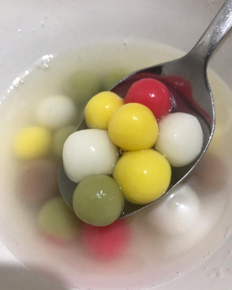 不开裂卡通造型汤圆（黑芝麻馅）