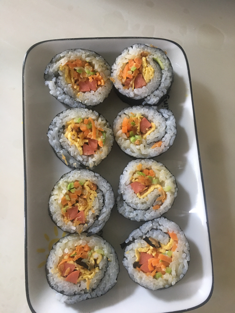 紫菜包饭寿司卷