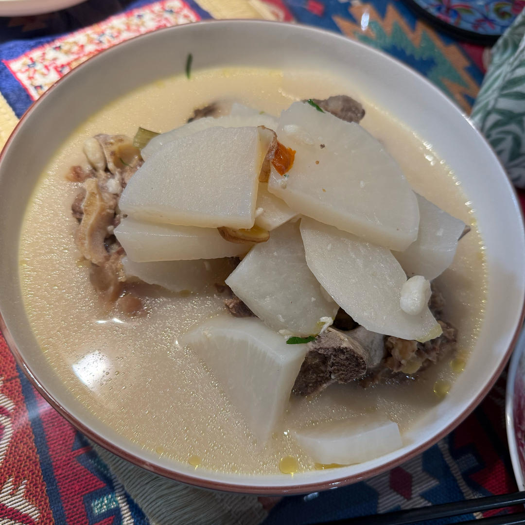 奶白山药牛尾汤
