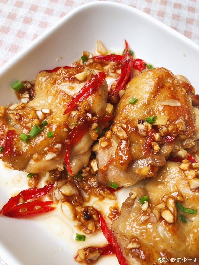蒜香蜜汁鸡腿肉