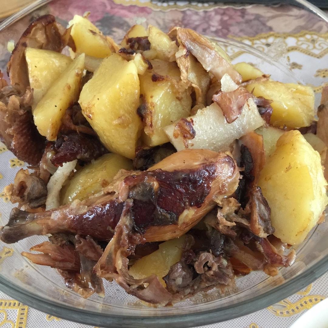 土豆炖鸡块