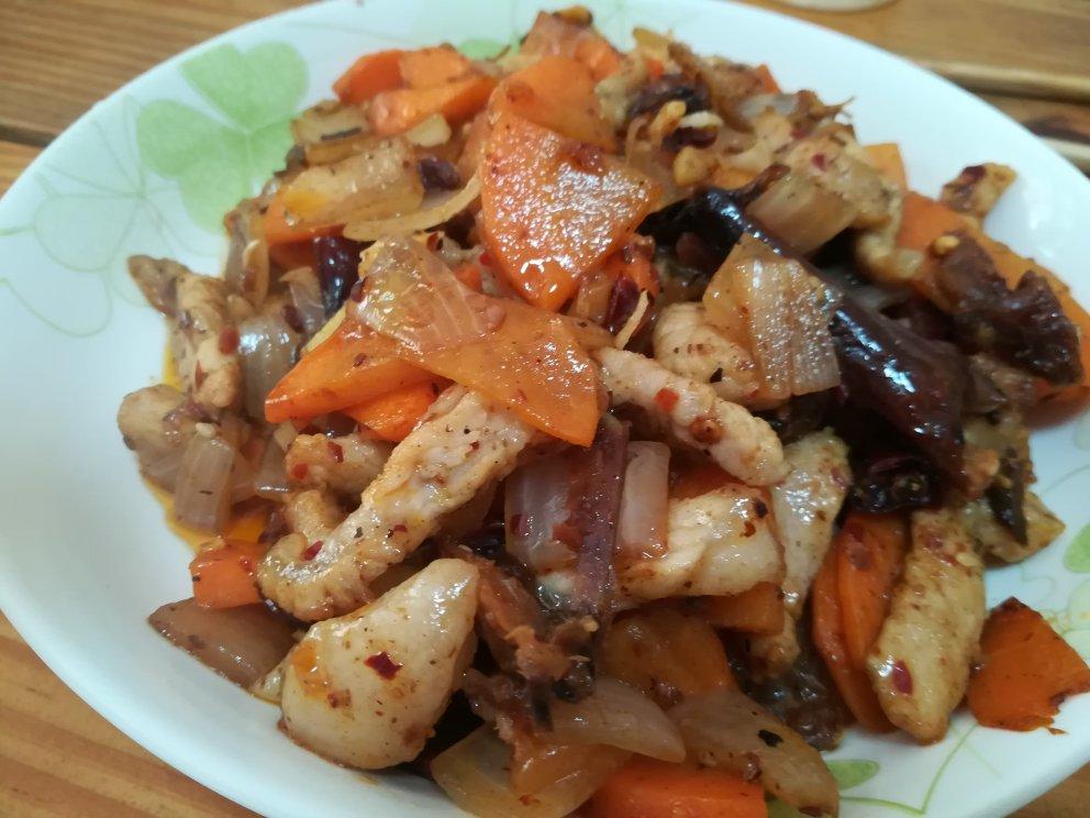 胡萝卜洋葱辣炒肉筋