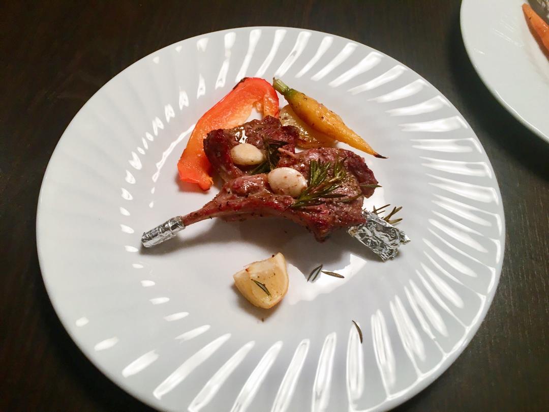 迷迭香原汁烤羊排