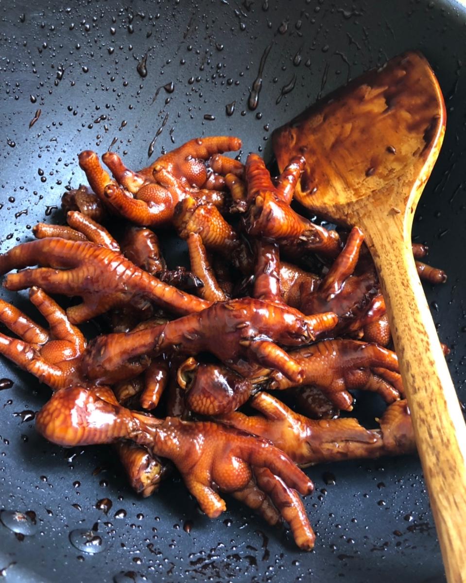 来咯来咯爽口鸡爪子，不好吃来找我手把手教你撒