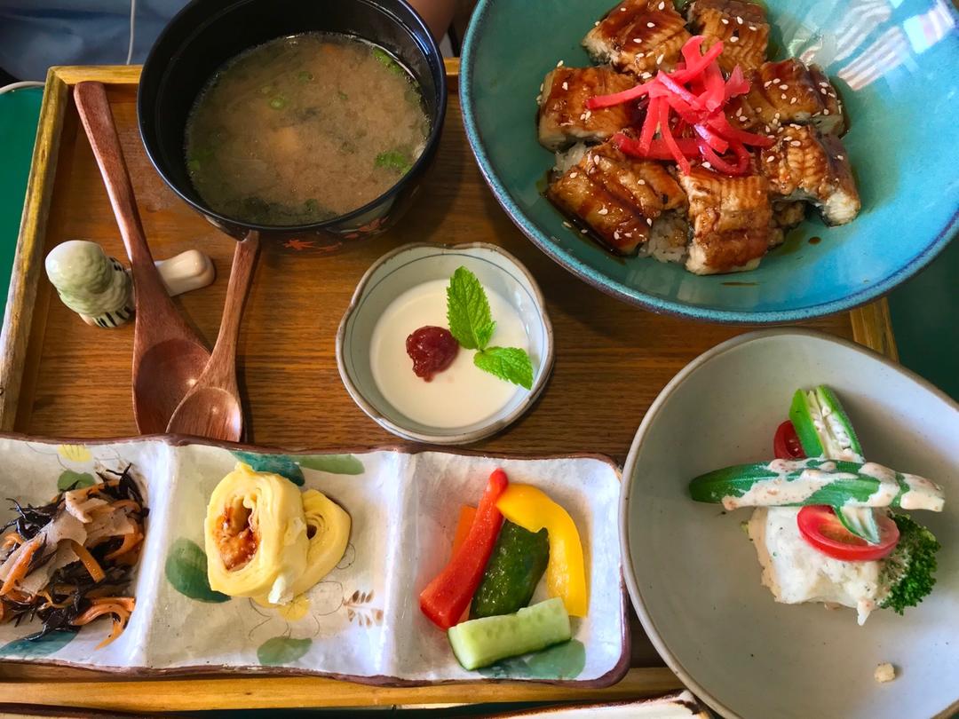 蒲烧鳗鱼饭