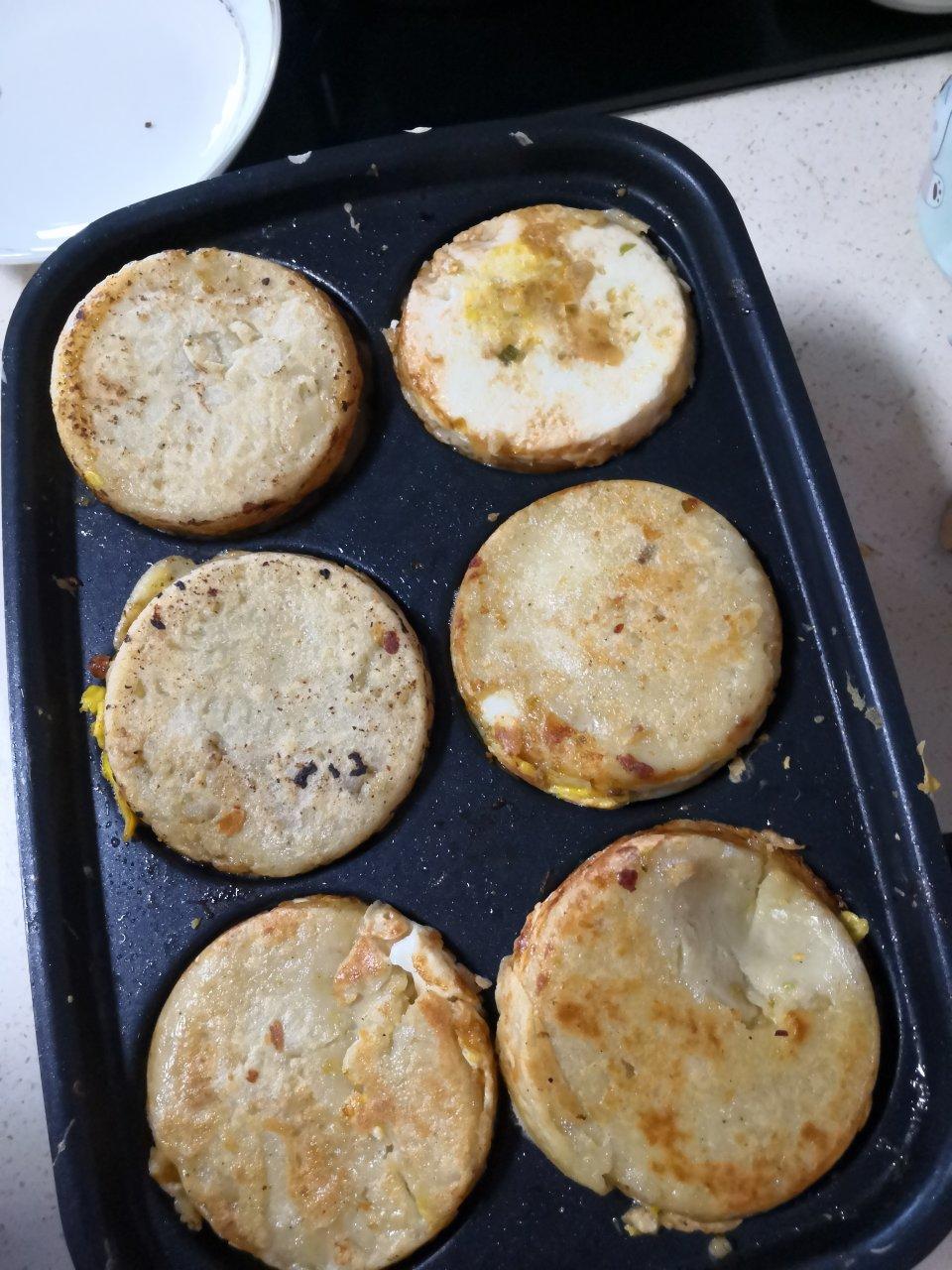 早餐霸王~沉甸甸鸡蛋汉堡