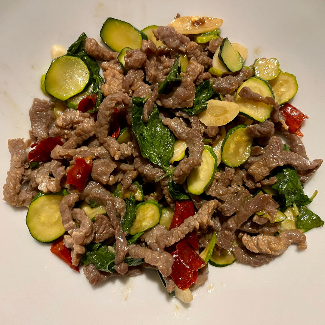 薄荷炒牛肉