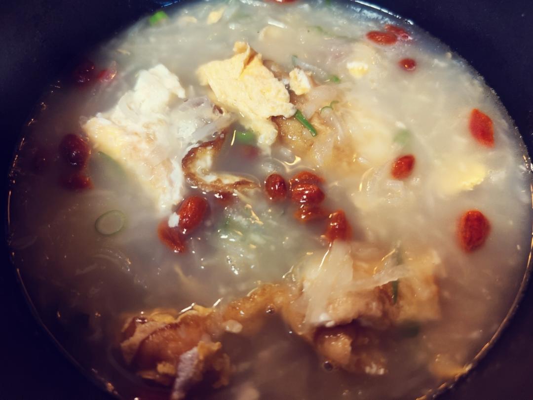 奶白鲜香的萝卜丝煎蛋汤
