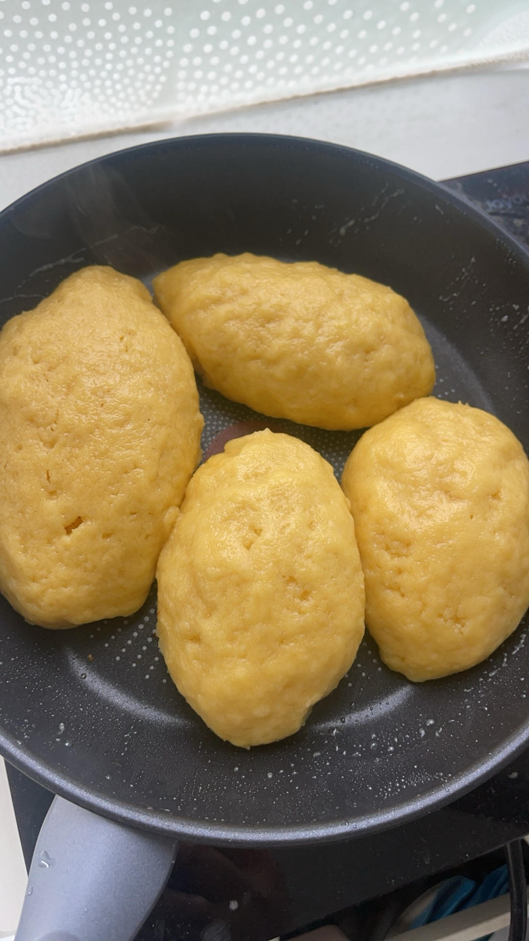 玉米面大饼子