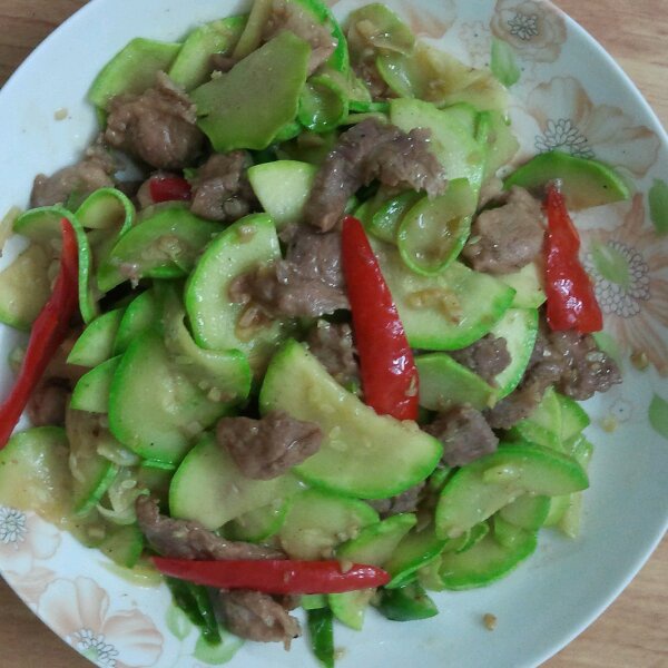 西葫芦炒肉片