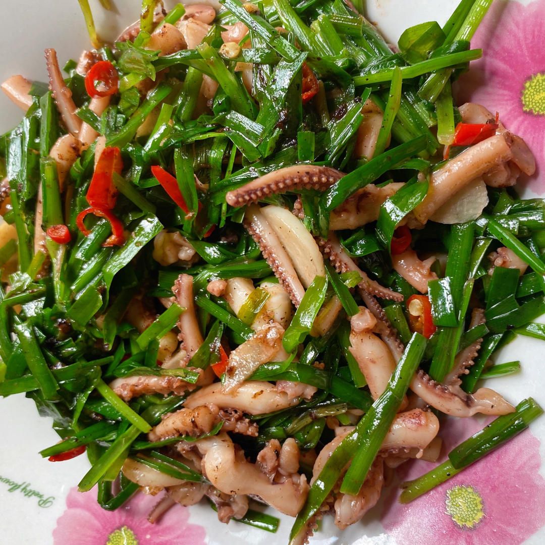 鱿鱼炒韭菜