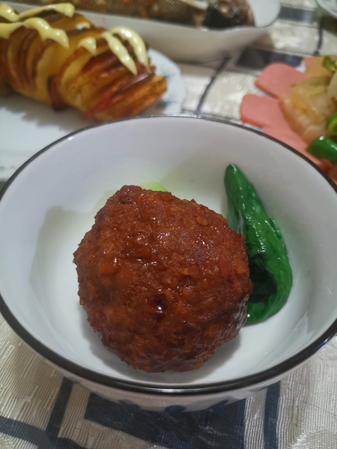 红烧狮子头(四喜丸子)家庭版，简单美味