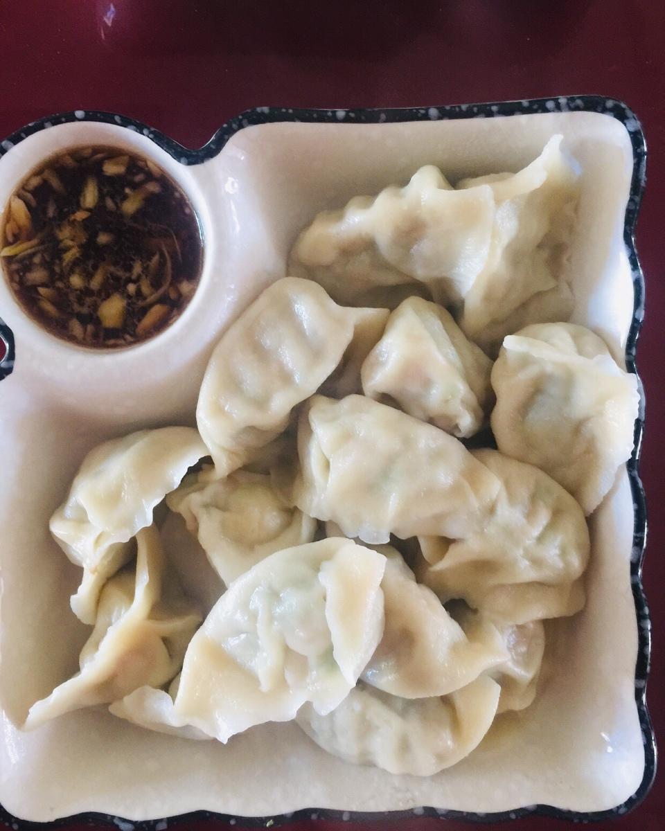 芹菜胡萝卜猪肉水饺