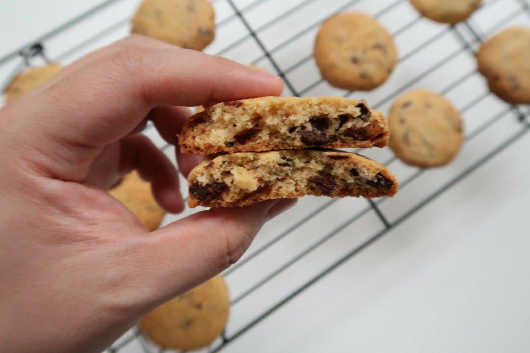 酥酥脆脆的巧克力碎曲奇