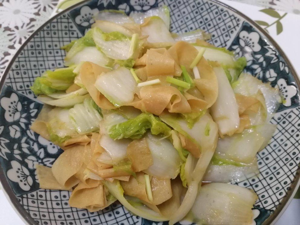豆皮炒白菜