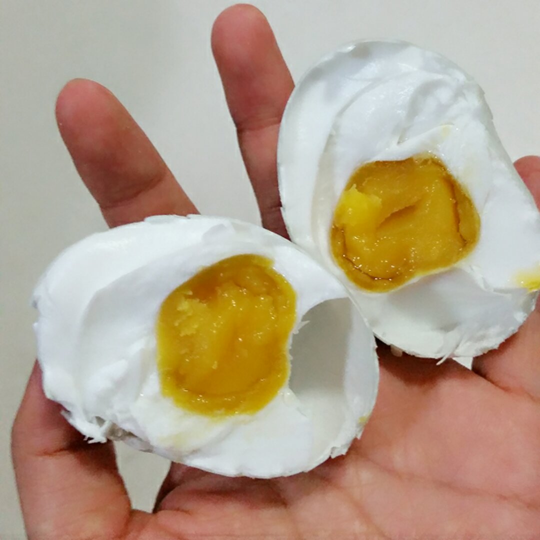 自制咸蛋： 100%出油起沙的咸蛋