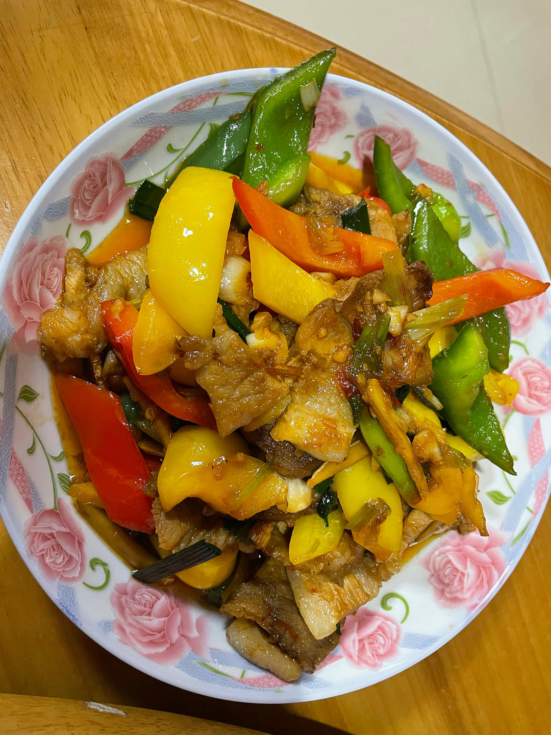 彩椒炒肉（柿子椒炒肉）