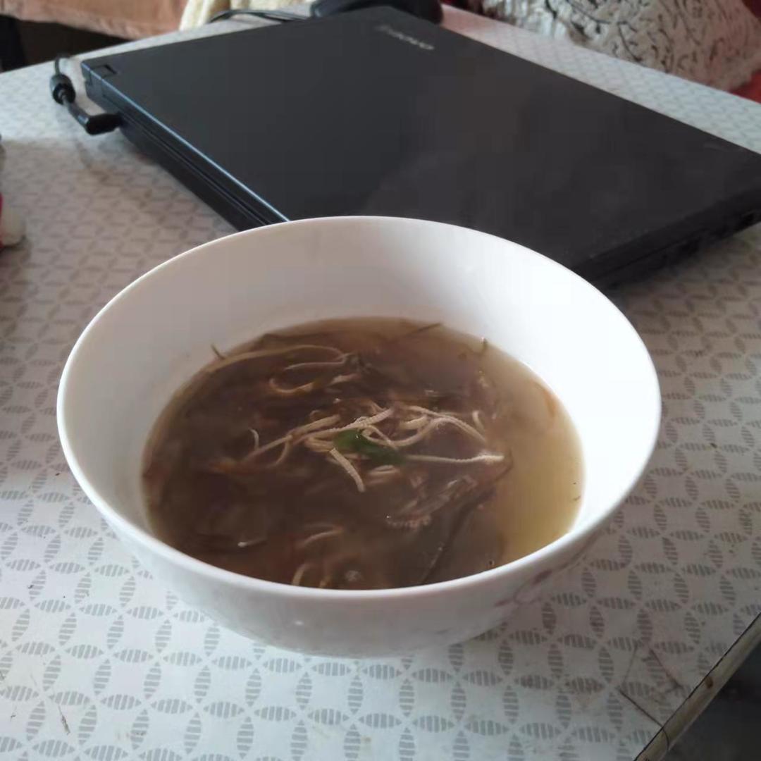 鲜美的海带豆腐丝汤【无油素食】的做法