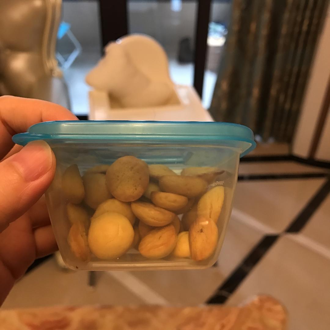 宝宝奶香蛋黄小溶豆
