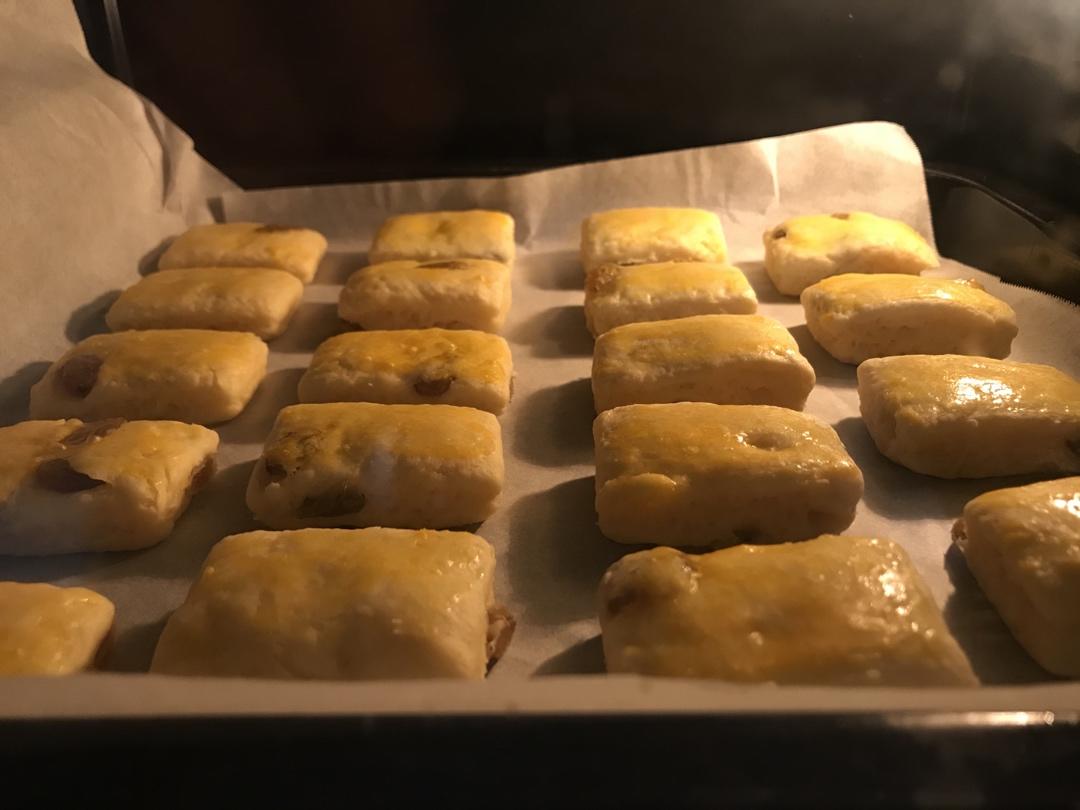 不用醒面，一次成功的葡萄干司康，好吃到爆