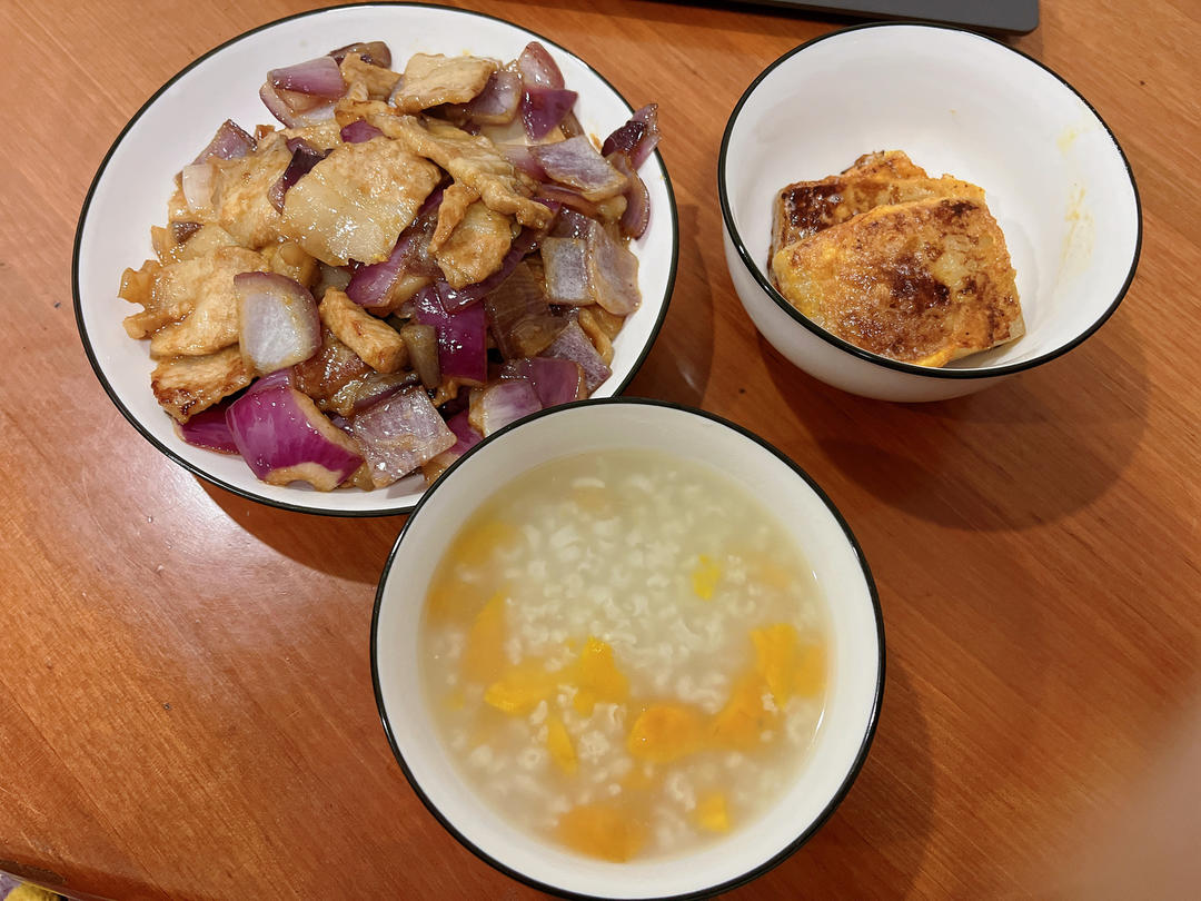 洋葱炒肉（宝宝爱吃）