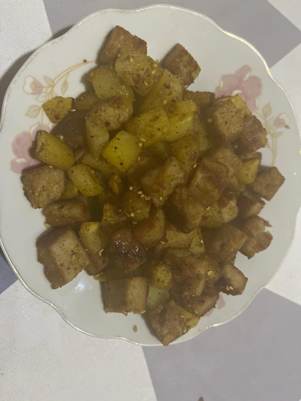 香辣过瘾的孜然土豆火腿，比路边摊还好吃