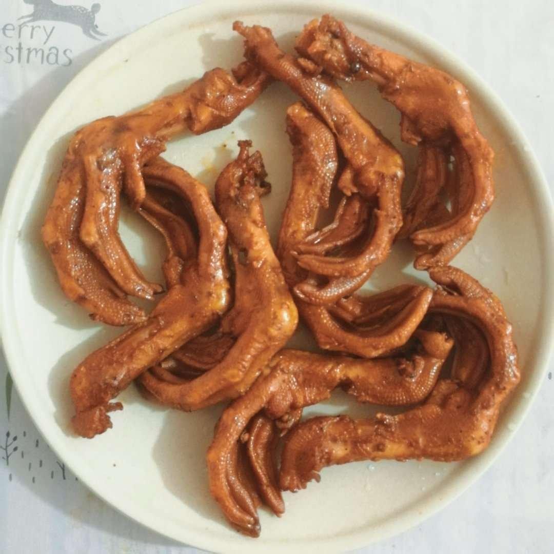 香卤鸭掌（好吃得不得了）