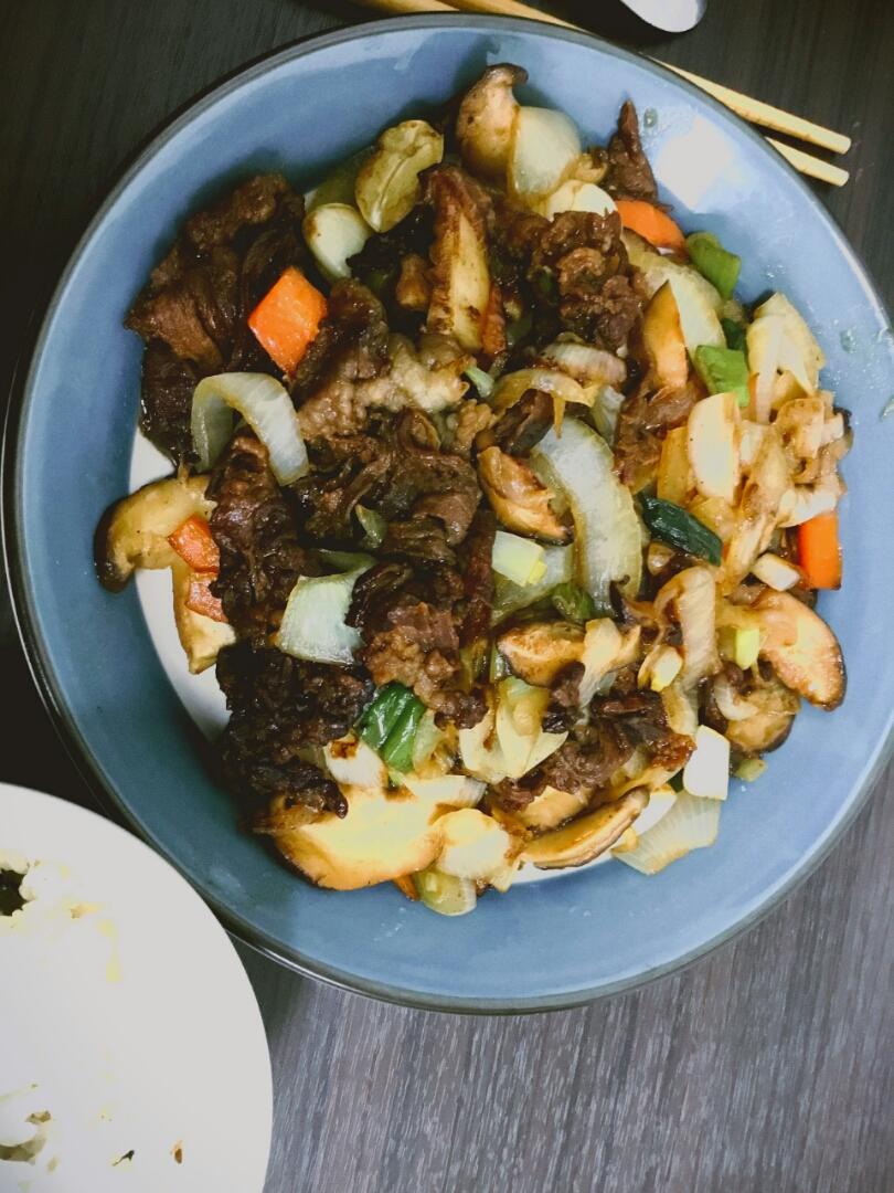 葱爆羊(牛)肉