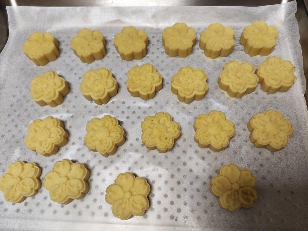 奶香绿豆糕（无豆腥味，超快手不麻烦）