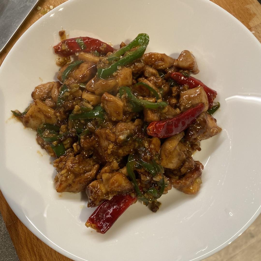 双椒炒鸡肉