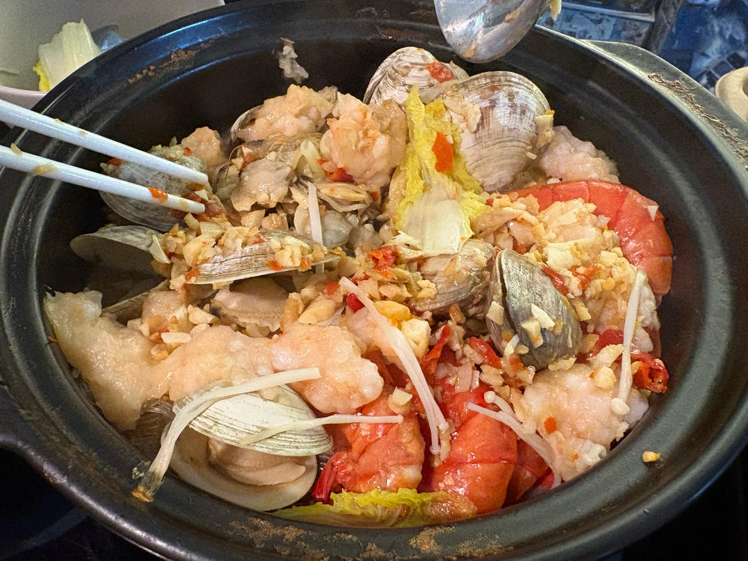 蒜蓉粉丝虾煲