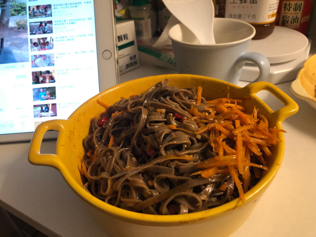 超好吃的凉拌面（荞麦面）