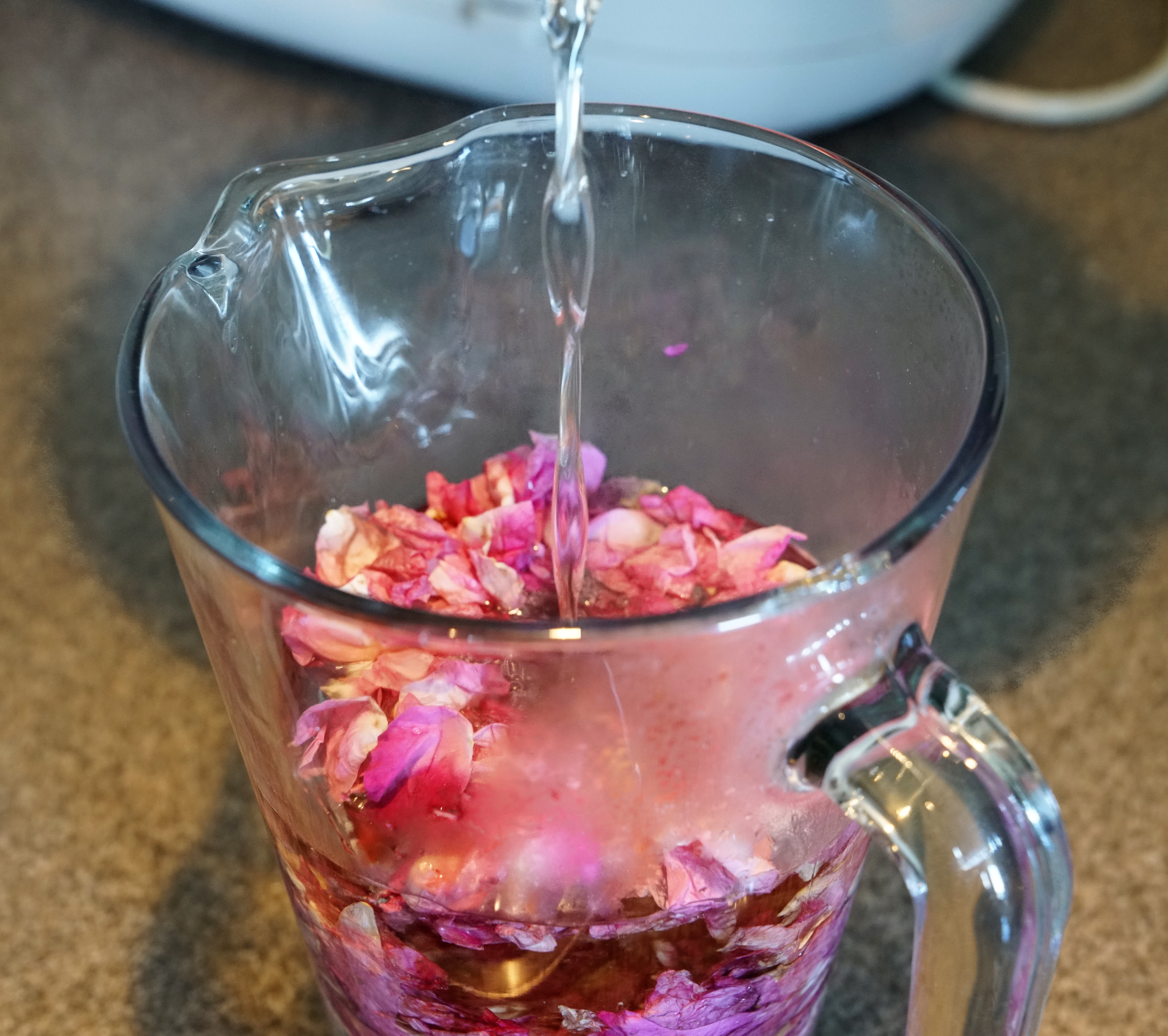 玫瑰糖浆的做法 步骤3