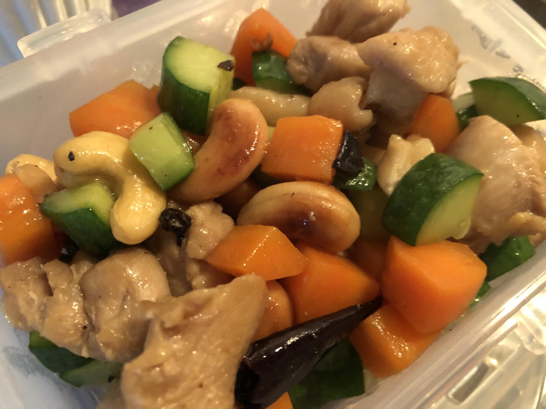 酱爆黄瓜腰果鸡丁