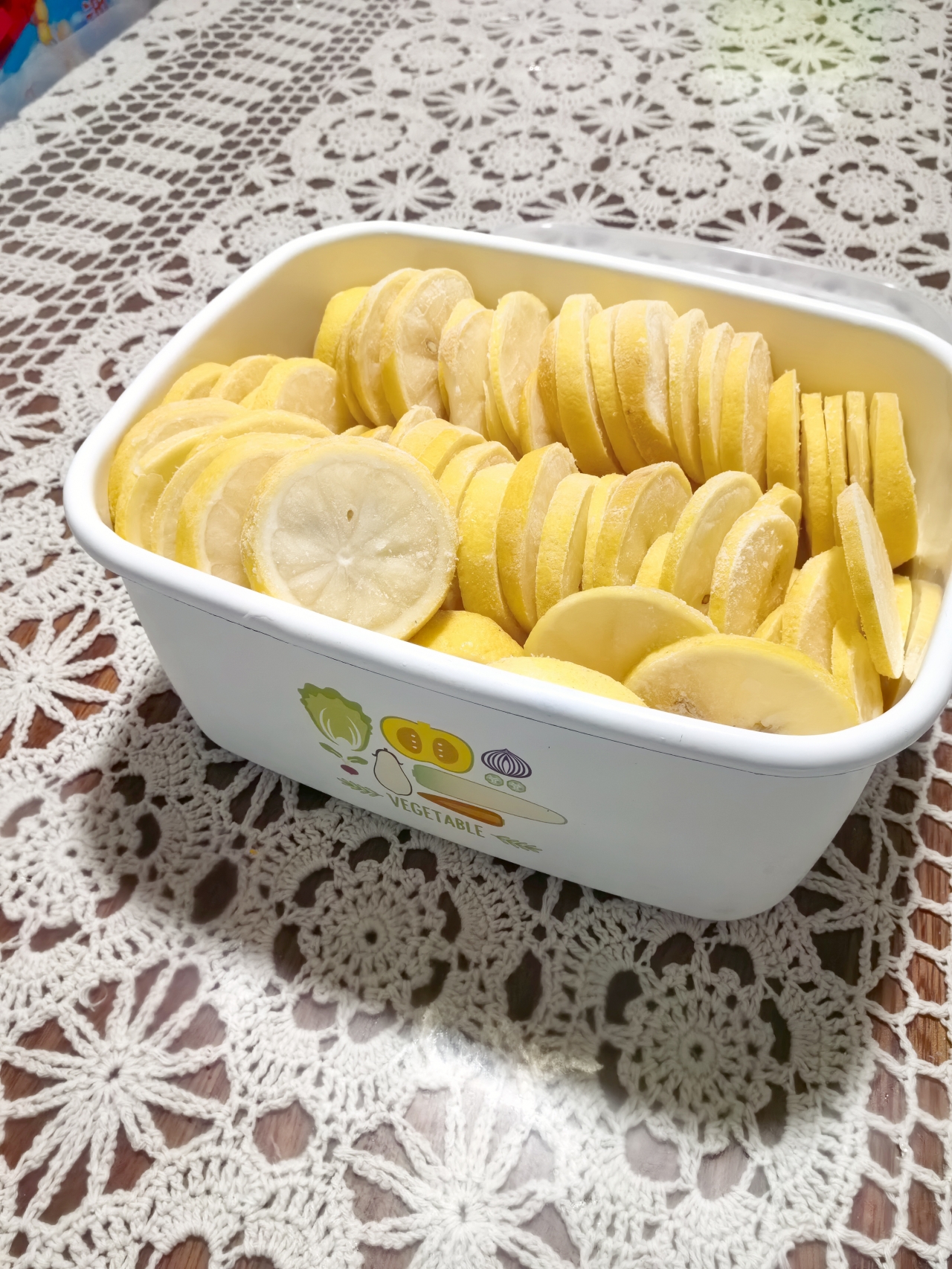 新鲜柠檬片保存（冰箱，不烘干，不榨汁）