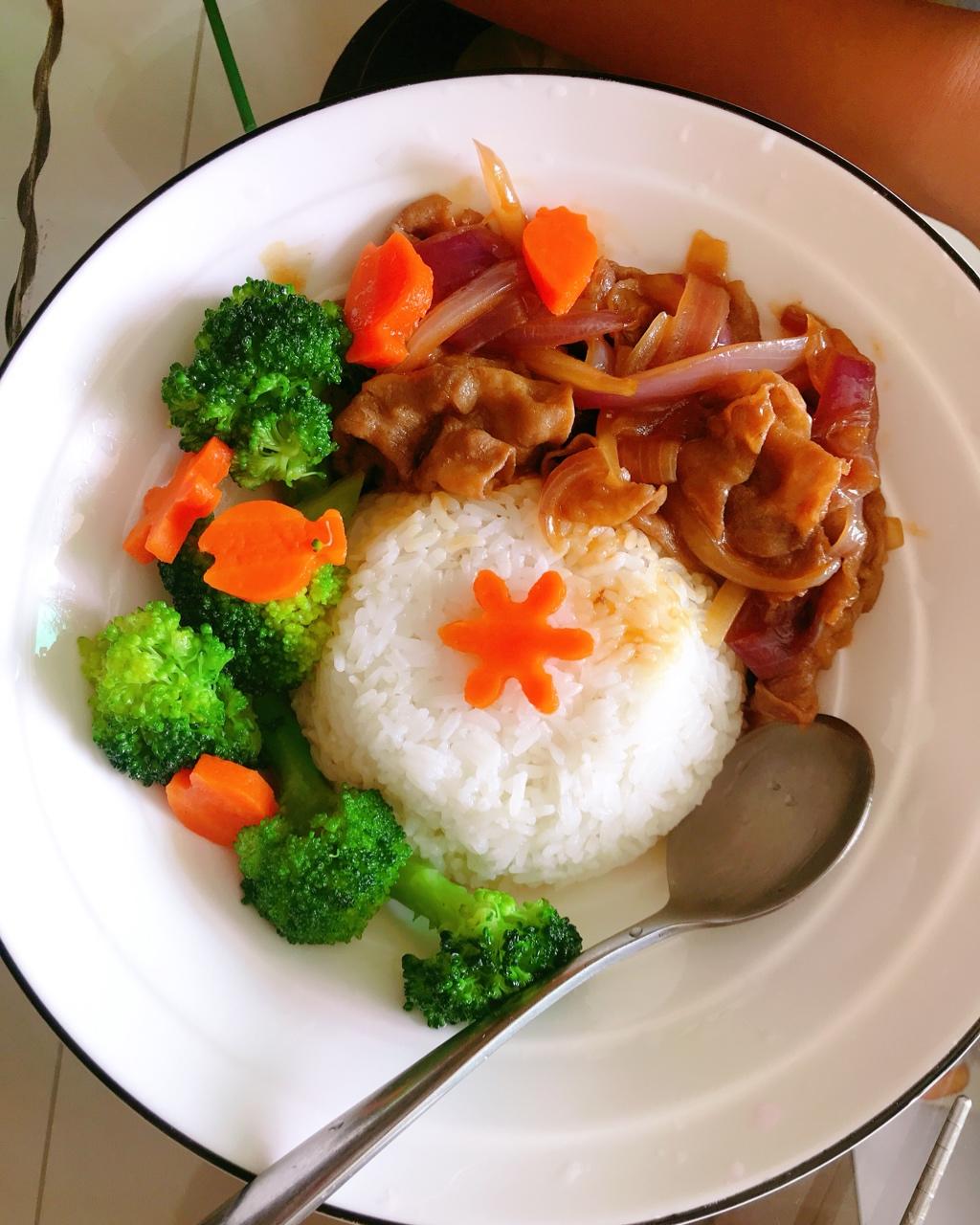 肥牛饭