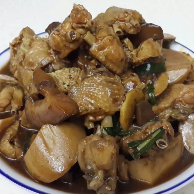 冬菇炆雞/香菇燜雞