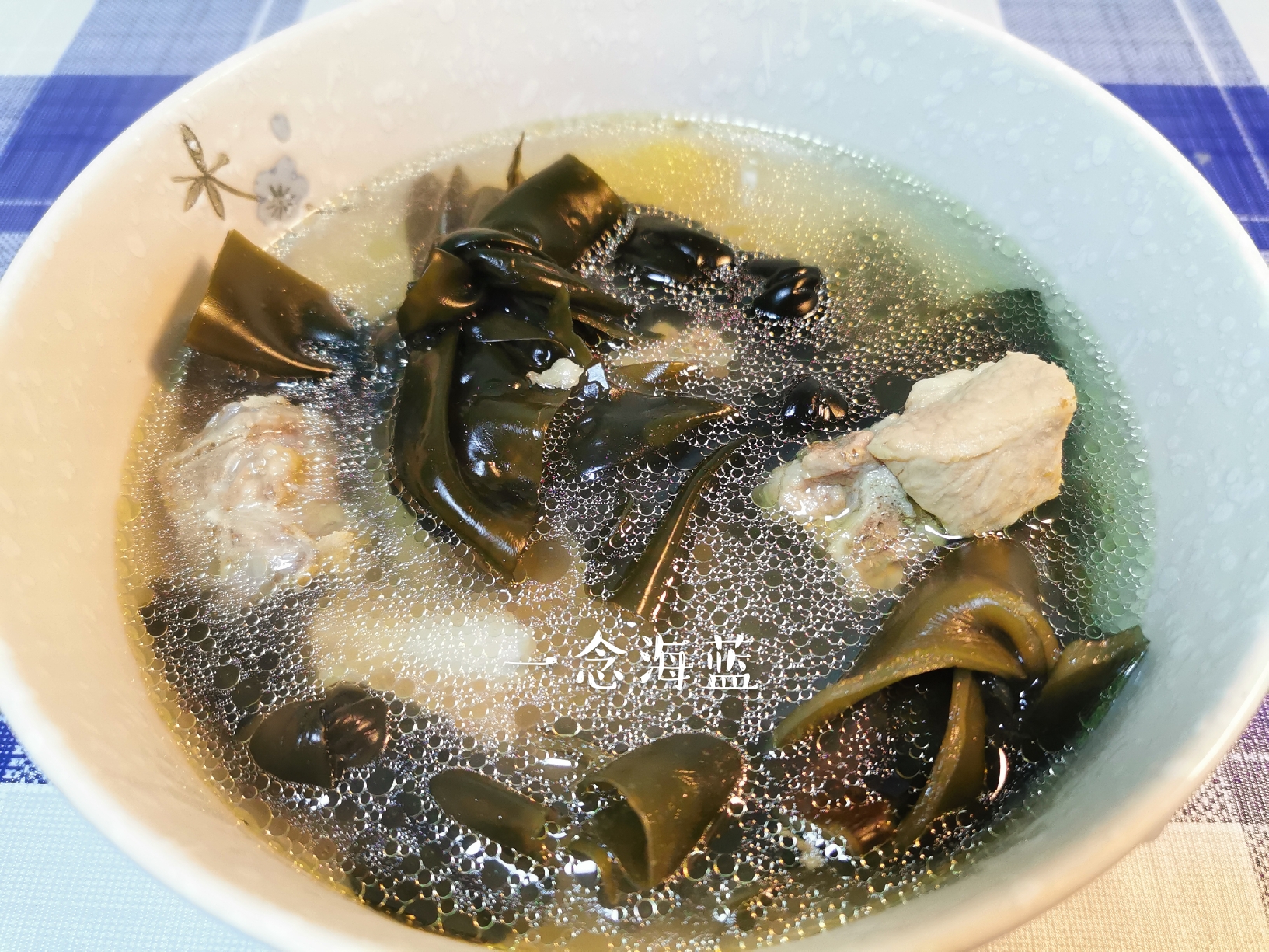 海带排骨汤的做法